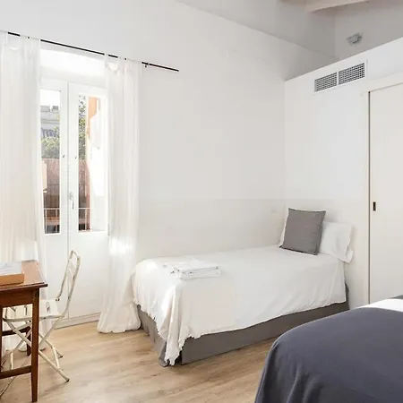 Intimate House - Heart Of Sarria Barcelona