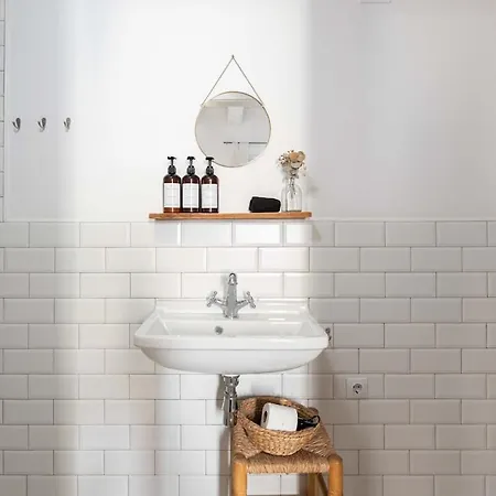 Apartment Intimate House - Heart Of Sarria Barcelona