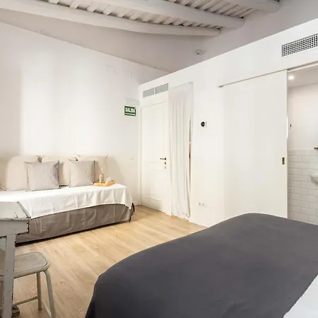 Intimate House - Heart Of Sarria Barcelona