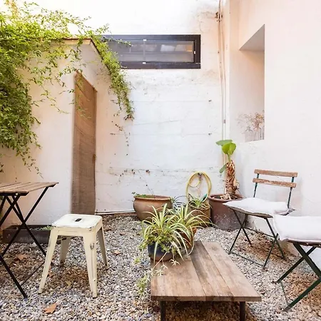 Intimate House - Heart Of Sarria Apartment *